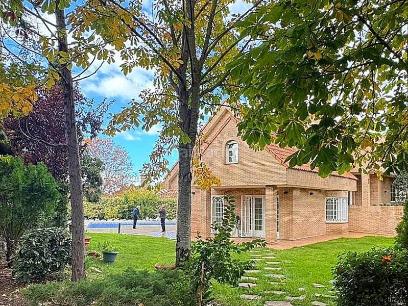 Foto e8e2b8bb-8ba9-4d90-9cff-03875358e34e. Chalet mit heizung parking pool in Castillo-Campodón Villaviciosa de Odón