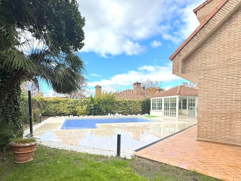 Foto 0a0f6044-1d03-46fb-8a5a-4f8ca2ead22e. Chalet with heating parking pool in Castillo-Campodón Villaviciosa de Odón