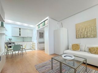 Miete Etagenwohnung  Trafalgar