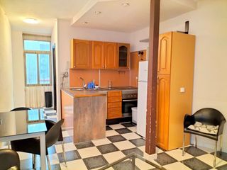 Rent Flat in Goya. Piso en barrio goya