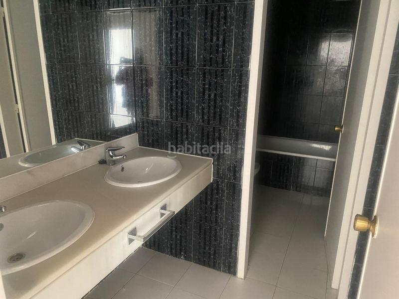 Foto f494883e-8e5b-426e-96e0-a0768ac59e6d. Location appartement avec piscine dans Aravaca Madrid