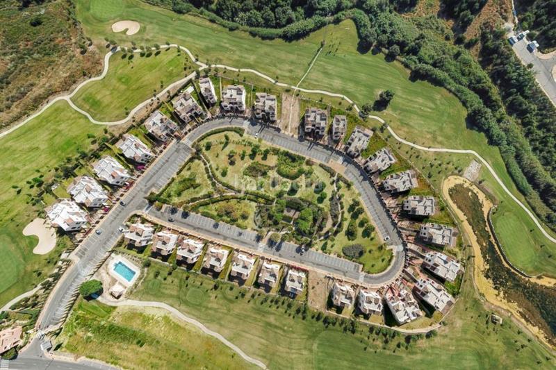 Foto fbd252f3-bb77-46bf-803c-a717afa86477. Lloguer casa adossada amb piscina a Valle Romano Golf Estepona