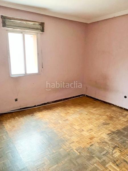 Foto 1e0abcea-2e9c-4835-bf3e-5e17e880af8c. Piso en calle loto 2 en Universidad Getafe