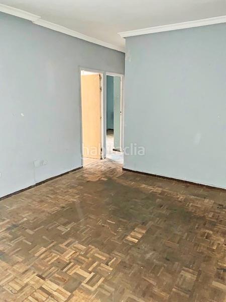 Foto 9c7fc37a-1763-40e4-9bd9-48b5fd27e7dd. Piso en calle loto 2 en Universidad Getafe