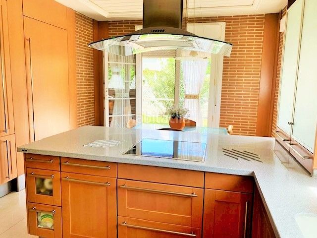 Foto 477d7d43-237d-457e-b3d9-5005a923680e. Xalet amb calefacció aparcament piscina a Las Aves Aranjuez