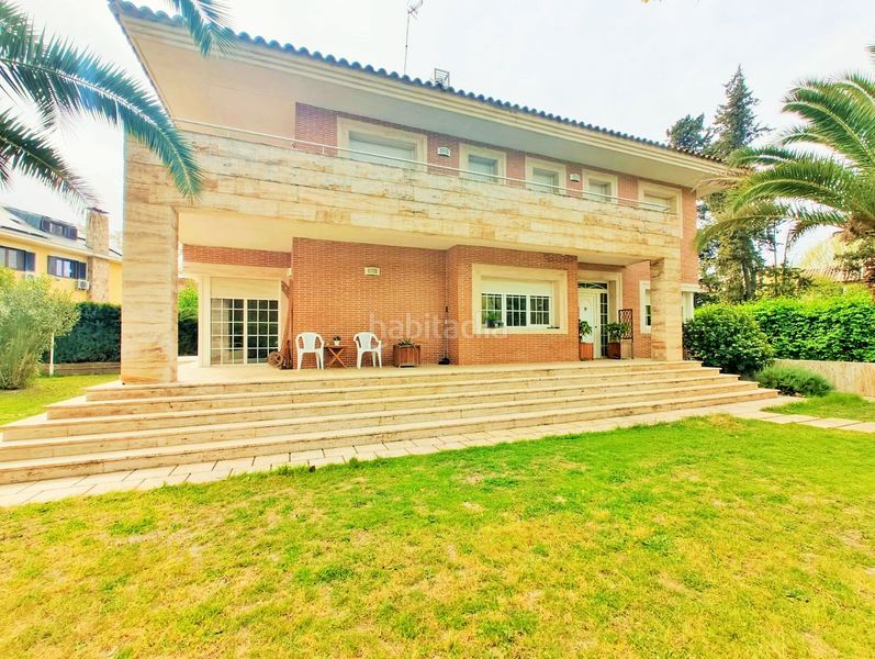 Foto 5383a34b-17ad-40ef-827a-ed28156032dc. Xalet amb calefacció aparcament piscina a Las Aves Aranjuez