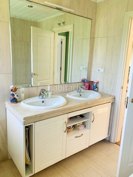 Foto a0b7b8f1-eeb2-477d-b4d1-c6f722d6ced4. Xalet amb calefacció aparcament piscina a Las Aves Aranjuez