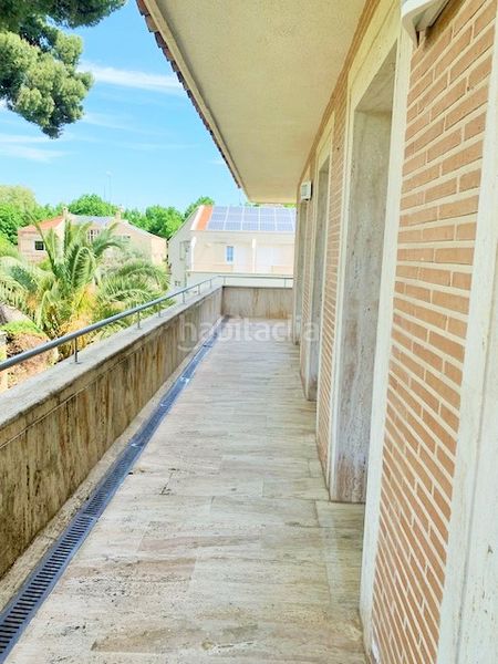 Foto b91ef8ac-d3d9-4f18-bddc-7c01b9bec241. Xalet amb calefacció aparcament piscina a Las Aves Aranjuez