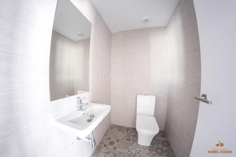Foto bdc0d4dd-1a98-462a-a1ae-e9bd153cad3a. Doppelhaus mit heizung parking in Villalbilla pueblo Villalbilla