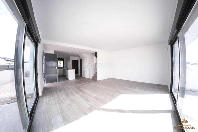 Foto ca367089-1c79-4f87-8ee1-a69cc7314ee4. Casa bifamiliare con riscaldamento parcheggio in Villalbilla pueblo Villalbilla