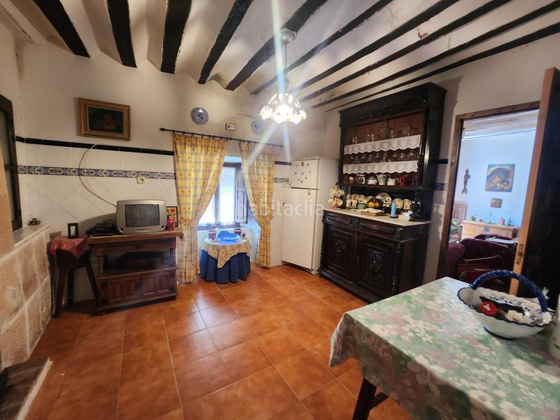 Foto 0ac1ad68-f493-4394-bb8f-81e1aac96886. House with heating parking in Pezuela de las Torres