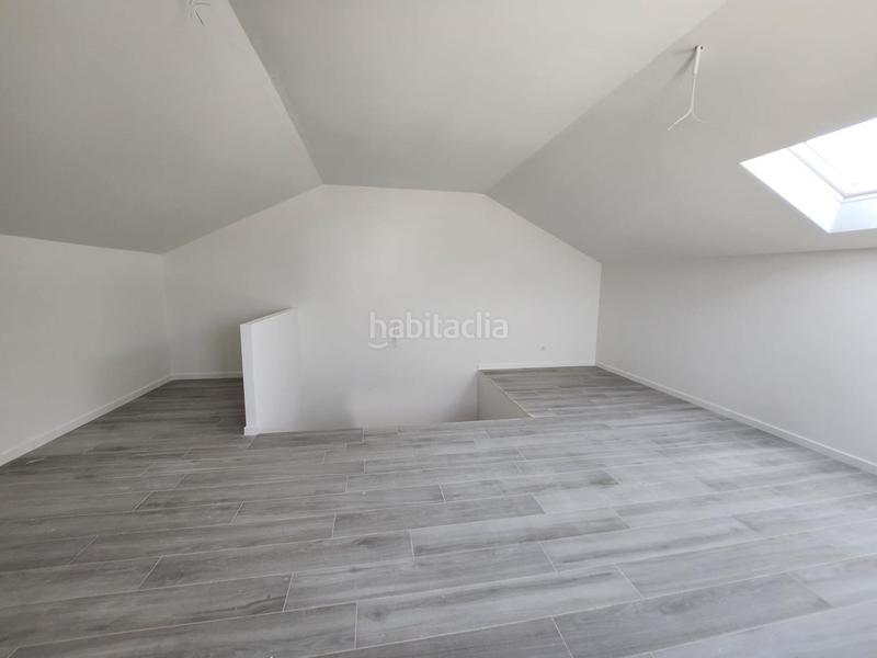 Foto 4c261e58-3774-4c95-8013-81fba416ae40. Casa bifamiliare con parcheggio in Villalbilla pueblo Villalbilla