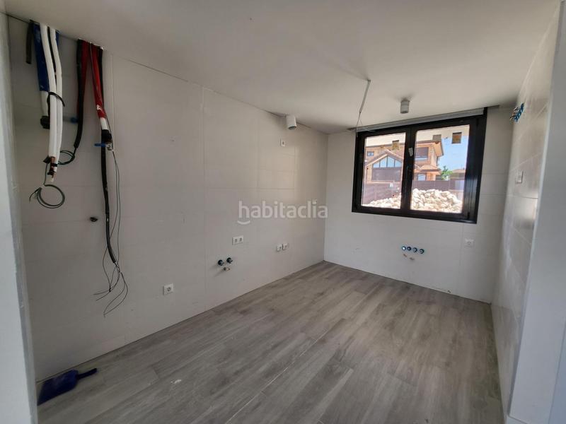 Foto e2ac2007-597f-4cb7-b5c8-298448de75a3. Casa bifamiliare con parcheggio in Villalbilla pueblo Villalbilla