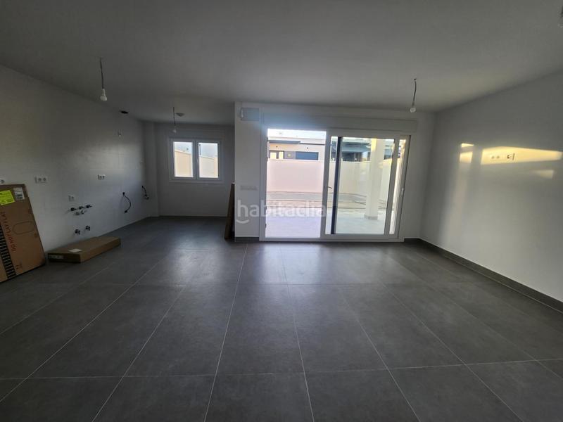 Foto 9c849475-8eec-465a-8736-561696d388d4. Doppelhaus mit parking in Los Hueros Villalbilla