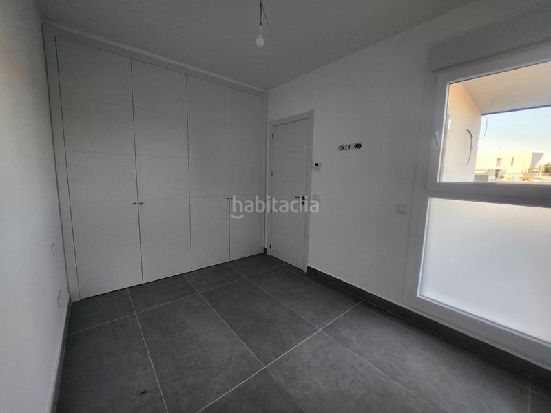 Foto ceb12a2b-41c0-4cf7-be2d-38379bd7aa07. Doppelhaus mit parking in Los Hueros Villalbilla
