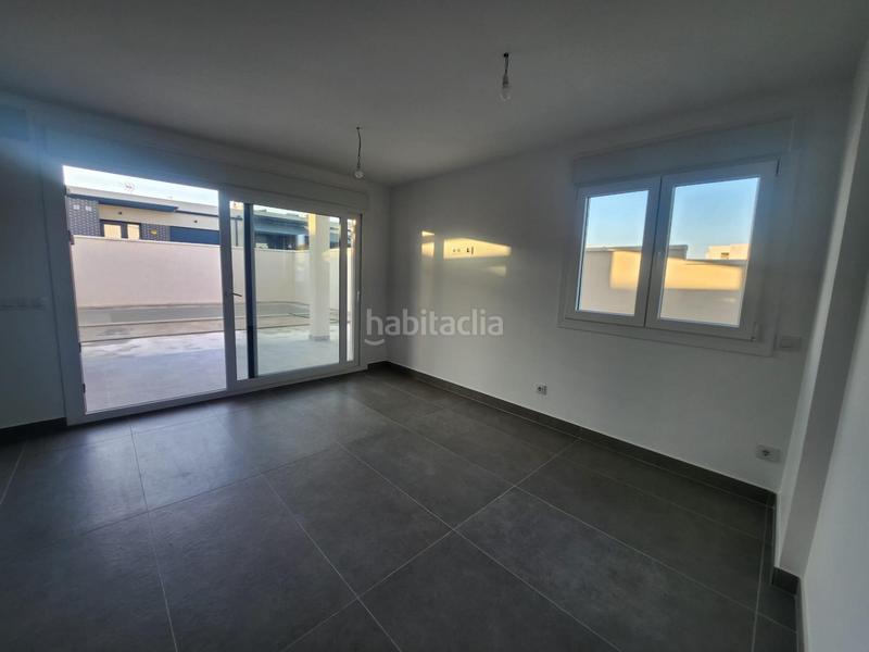 Foto d4be97cd-5bab-4878-b2da-dc6af02780cd. Doppelhaus mit parking in Los Hueros Villalbilla