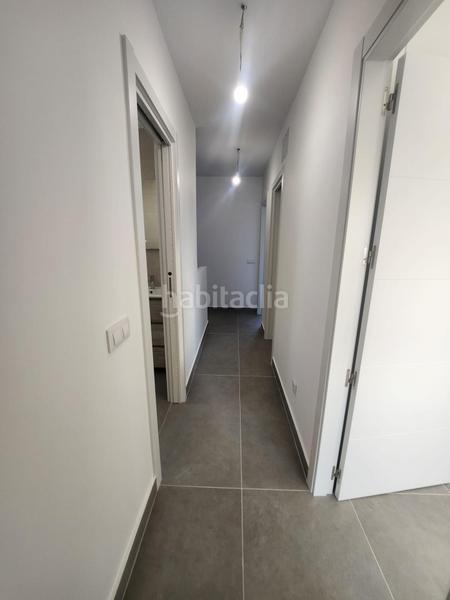 Foto e046da44-f8c0-468d-85cd-5c9709bfb6d8. Doppelhaus mit parking in Los Hueros Villalbilla