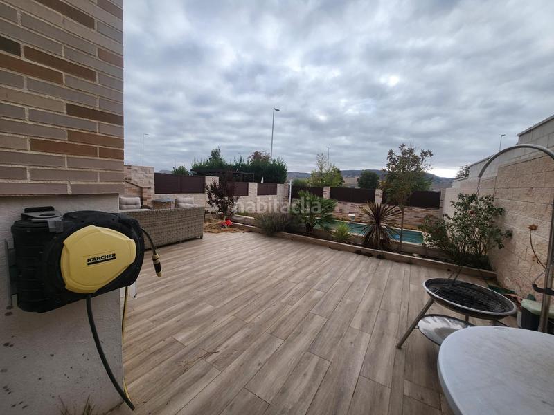 Foto 1083c0a2-1896-47d2-a304-07f5cfc9eb30. Doppelhaus mit parking pool in Los Hueros Villalbilla