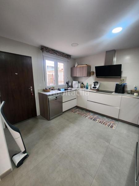 Foto c0b4b2bf-ab1d-422f-9f77-de4f37e174d9. Doppelhaus mit parking pool in Los Hueros Villalbilla