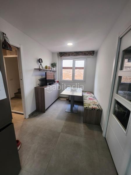 Foto ca3179d9-ba22-473d-9b33-bc2d569bee24. Casa aparellada amb aparcament piscina a Los Hueros Villalbilla