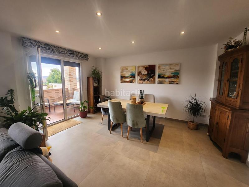 Foto d2a576ad-b886-4a3d-b84f-b595b9f5ad3c. Doppelhaus mit parking pool in Los Hueros Villalbilla