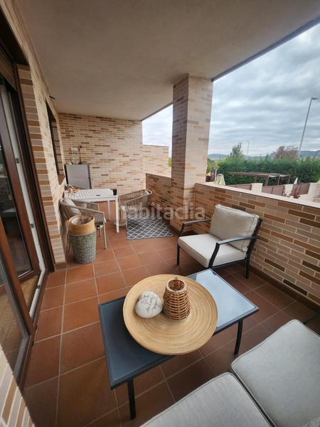 Foto dbb4d11a-790c-469f-99de-b1ab747f6e80. Casa aparellada amb aparcament piscina a Los Hueros Villalbilla