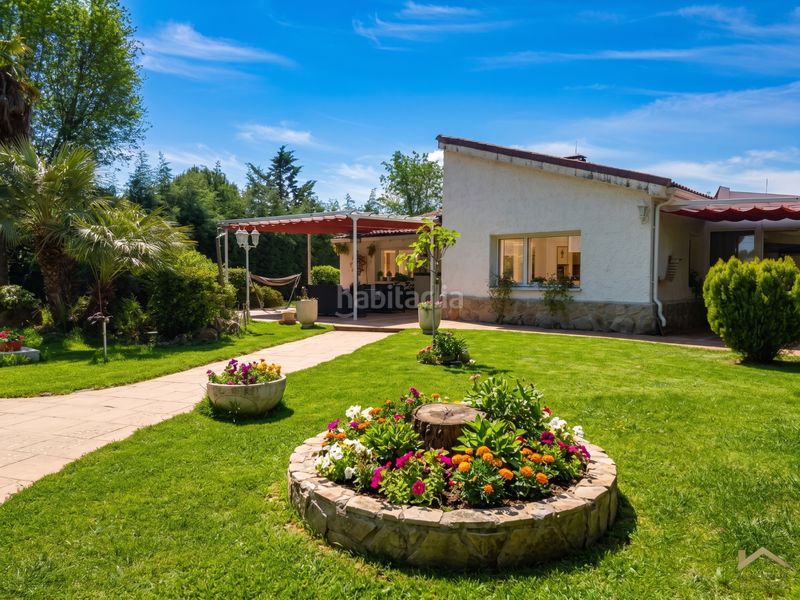 Foto 5a5d6f74-c25d-4317-81f3-0bcdbc9fa783. Chalet en avenida El Robledal 17 casa / chalet independiente en venta en avenida El Robledal en Villalbilla