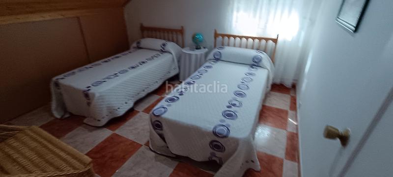 Foto cfdeaef8-e53c-4725-b6c6-599cb7658208. Chalet avec cheminée chauffage parking piscine dans Uceda