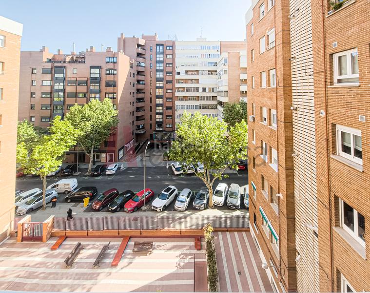 Foto 12535978-eec5-454f-b51b-cf53ac3243a6. Alquiler piso vivienda exterior en chamartín con plaza de garaje. en Madrid