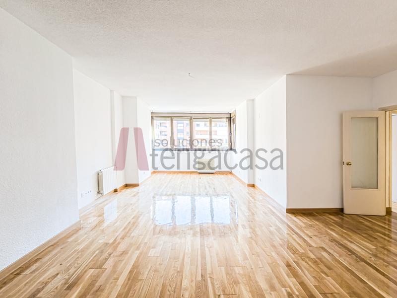 Foto 801ec760-a92c-439c-8de3-1777612c05a4. Alquiler piso vivienda exterior en chamartín con plaza de garaje. en Madrid