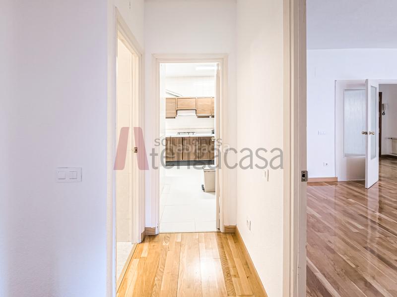 Foto 7d23f5d7-db7b-4993-ae68-36473c6a13cf. Rent flat with heating parking in Prosperidad Madrid