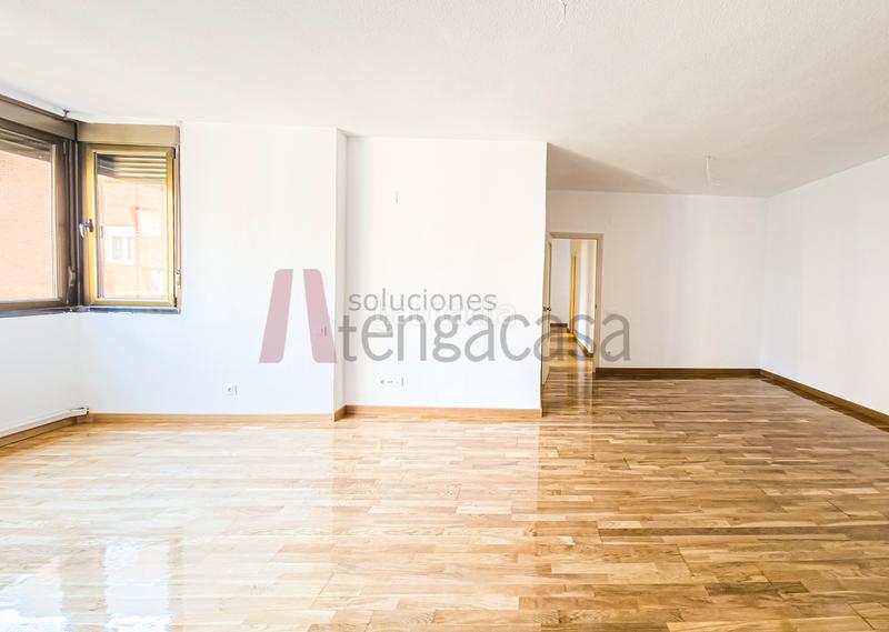 Foto c7bb47db-1c89-46ab-9f08-69a826fae1ee. Rent flat with heating parking in Prosperidad Madrid