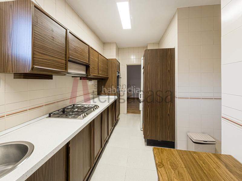 Foto e4ab6597-3b83-4285-b380-e9a90f53f13e. Rent flat with heating parking in Prosperidad Madrid