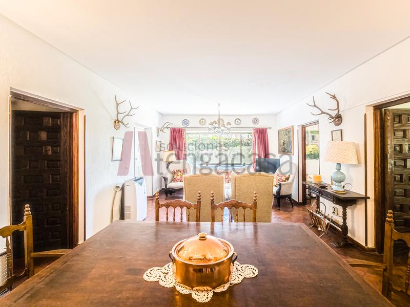 Foto 0be40a36-faa5-4350-8b43-b625b106da35. Chalet  rustico en venta en Valdemorillo pueblo Valdemorillo