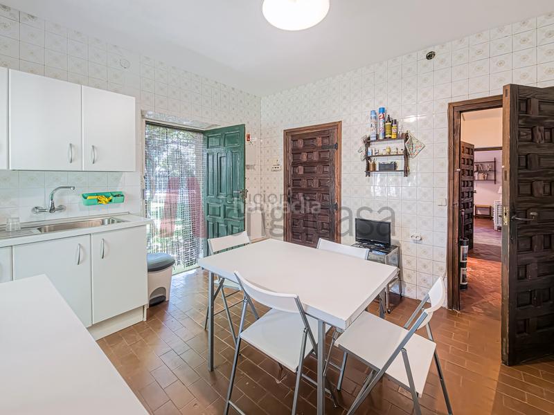 Foto 20fdccf2-f0eb-4309-b635-f25a35f281e8. Chalet  rustico en venta en Valdemorillo pueblo Valdemorillo