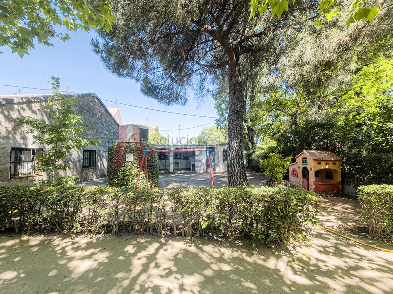 Foto b55f6959-04a4-44b2-aa10-f4e33b734d53. Chalet  rustico en venta en Valdemorillo pueblo Valdemorillo