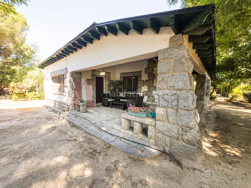Foto d8fcd3e5-7d44-4c26-8a88-ebbfaeecb221. Chalet  rustico en venta en Valdemorillo pueblo Valdemorillo