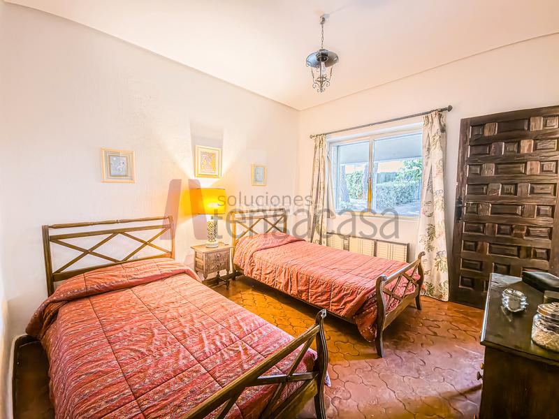 Foto ecdcc8ff-f9c0-4871-b95c-dd68aa7d78f6. Chalet  rustico en venta en Valdemorillo pueblo Valdemorillo