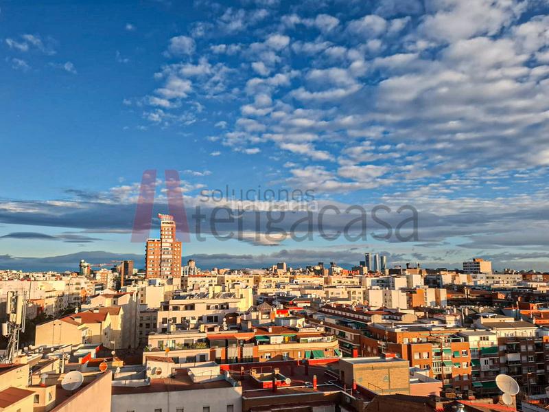 Foto 4d011a8d-757b-43d2-9b3c-469c83123827. Piso exclusivo piso en última planta con vistas únicas a la sierra y bernabéu, en francisco silvela en Madrid
