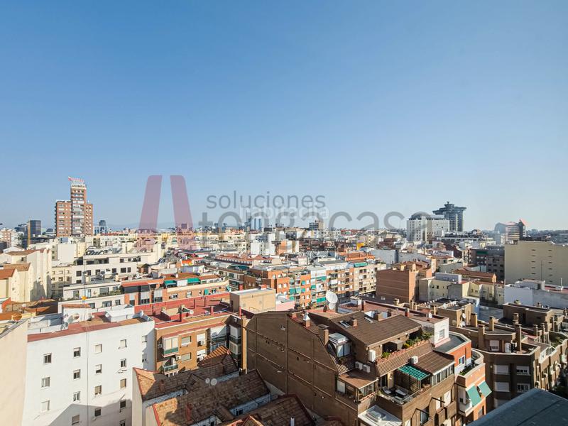 Foto 657801db-8bc8-43de-8aab-c117f0e4a5e0. Piso exclusivo piso en última planta con vistas únicas a la sierra y bernabéu, en francisco silvela en Madrid