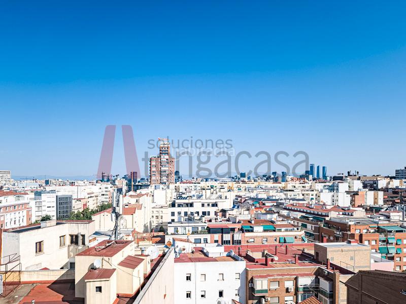 Foto d5b9002e-5831-4bdf-af8a-5dc5febae9e8. Piso exclusivo piso en última planta con vistas únicas a la sierra y bernabéu, en francisco silvela en Madrid