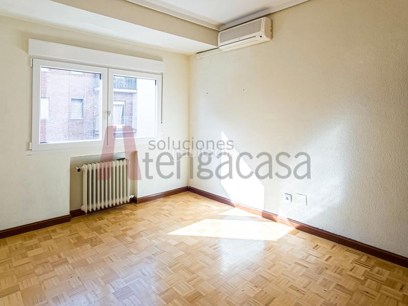 Foto 05871e1a-7187-406d-912a-82bcd5b70a89. Piso  amplio, bien ubicado y con terraza: ¡ven a conocerlo! en Madrid