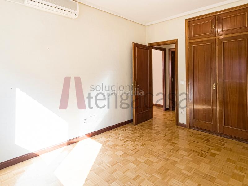 Foto 0903df9d-3023-49f3-97be-4497ae933cf2. Piso  amplio, bien ubicado y con terraza: ¡ven a conocerlo! en Madrid