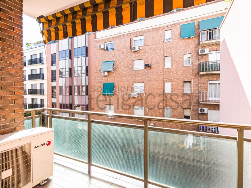 Foto 960d7bef-e64f-4a3d-8e7f-ae97734f4b01. Piso  amplio, bien ubicado y con terraza: ¡ven a conocerlo! en Madrid