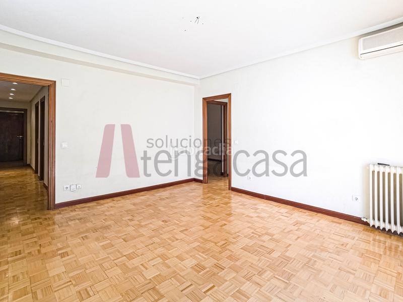 Foto 9b8aac7e-a0fa-4226-93d6-8f0029de779d. Piso  amplio, bien ubicado y con terraza: ¡ven a conocerlo! en Madrid