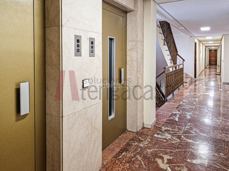 Foto 9e8cb372-0004-49b4-9acf-8df2fb7b36e3. Piso  amplio, bien ubicado y con terraza: ¡ven a conocerlo! en Madrid