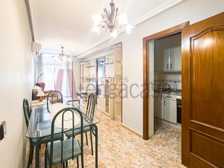 Lloguer Apartament  Calle de clara del rey. Piso amueblado y luminoso en prosperidad
