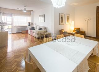 Miete Etagenwohnung  Calle de martínez izquierdo 6. Vivienda exterior en distrito salamanca-guindalera.