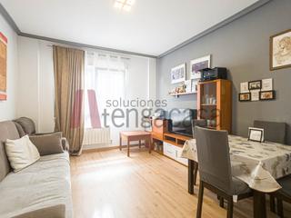 Pis  Calle del marqués de ahumada. Piso en venta en guindalera