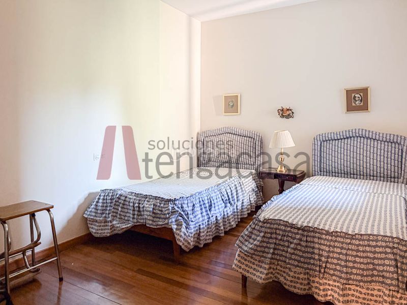 Piso exclusiva vivienda de lujo en arturo soria con piscina y dos plazas de garaje incluidas en el precio en Madrid - Imagen 34